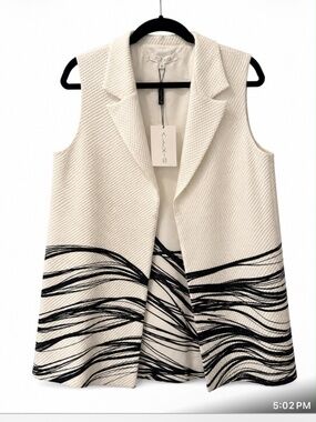 Alexis vest NWT